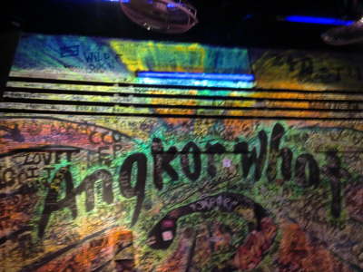 Angkor What Bar Siamp Reap Pub Street - KULT! !!