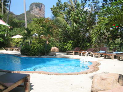 Pool des Sunrise Tropical Resorts