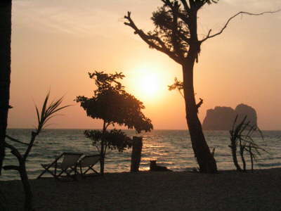 Sonnenaufgang erlebt ihr auf dieser Seite der Insel ... 